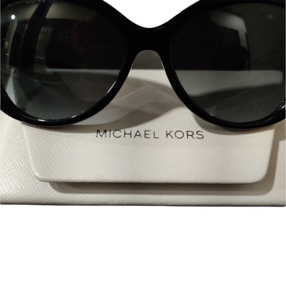 Micheal kors sunglasses - Picture 1 of 9